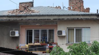 Експерти от ДНСК оценяват щетите от земетресението в Пернишко