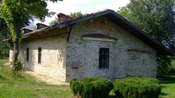 Ремонтират аварийно 10 знакови исторически обекти в България