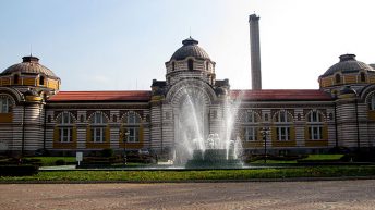Главният държавен архитект на Холандия посети сградата на бившата минерална баня в София